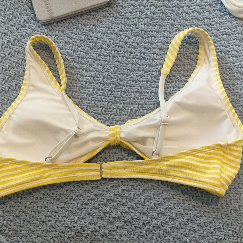 A&F Bikini Top - Picture 5 of 6